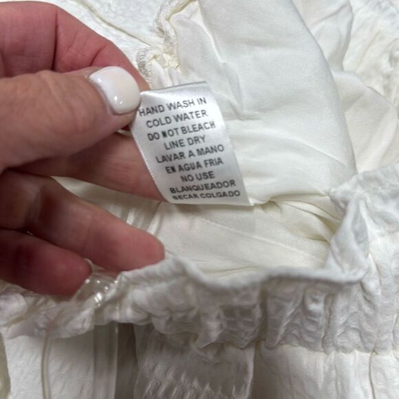 Entro Women’s White Textured Long Sleeve Top & Short Set Size Medium NEW - Picture 14 of 14